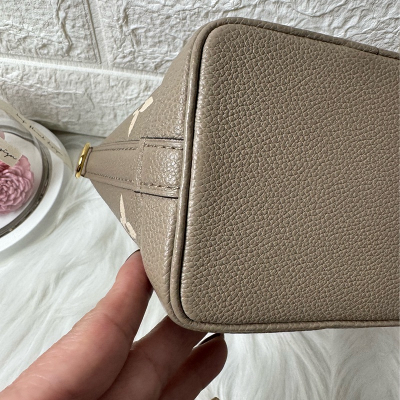 LV nanoneo 大象灰水桶包(晶片)-10