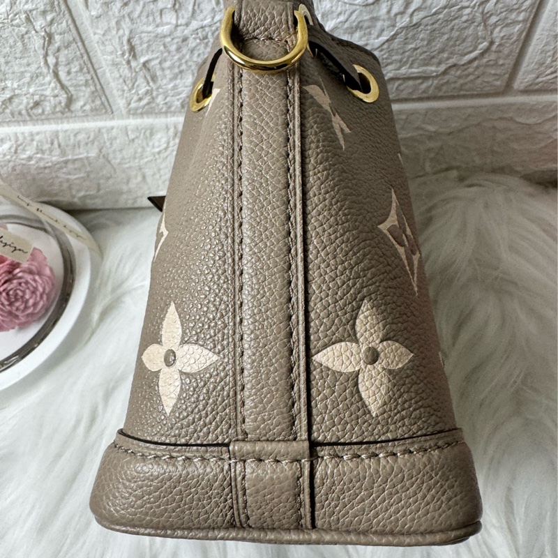 LV nanoneo 大象灰水桶包(晶片)-12