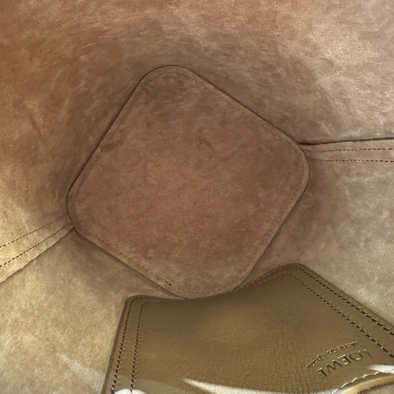 LOEWE mini pebble bucket 水桶包-2