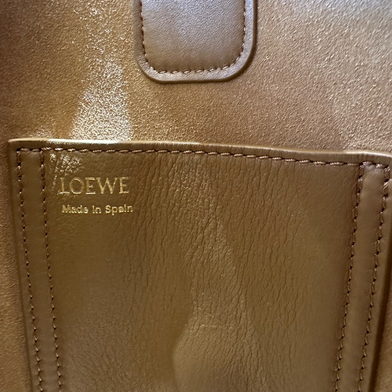 LOEWE mini pebble bucket 水桶包-4