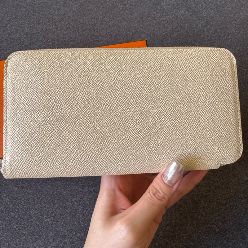 全新 Hermès Silk’In 拉鍊長夾|奶白色 Epsom|金棕白點內裡-1