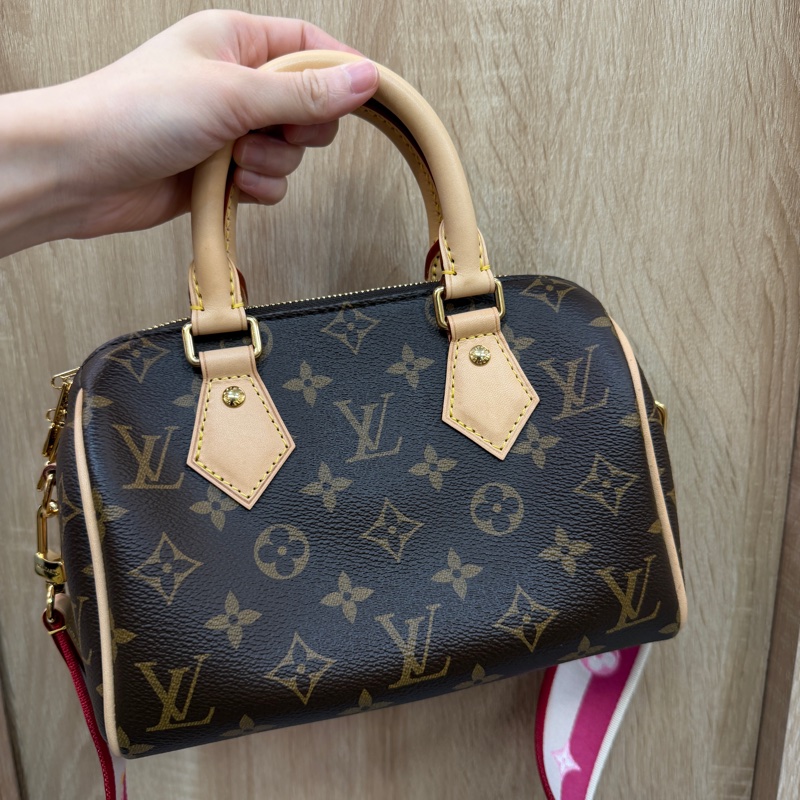 LV 原花金釦Speedy 20手提斜背波士頓包-0