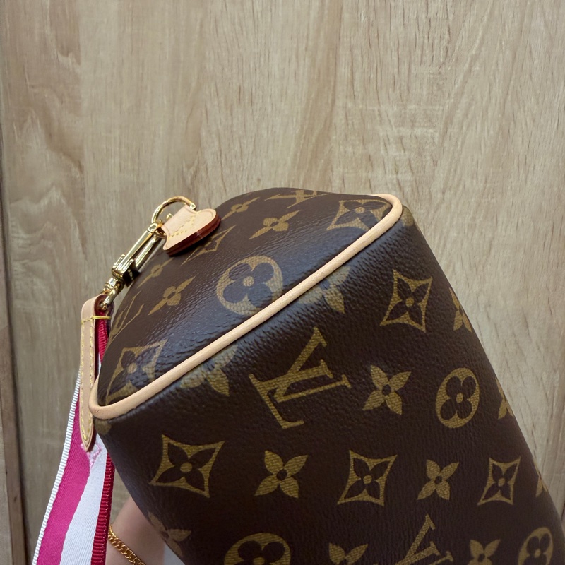 LV 原花金釦Speedy 20手提斜背波士頓包-14