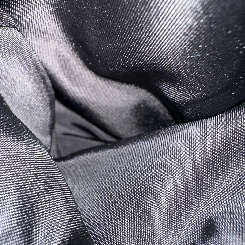 Prada 2VD052 黑尼龍斜背包 郵差包-13
