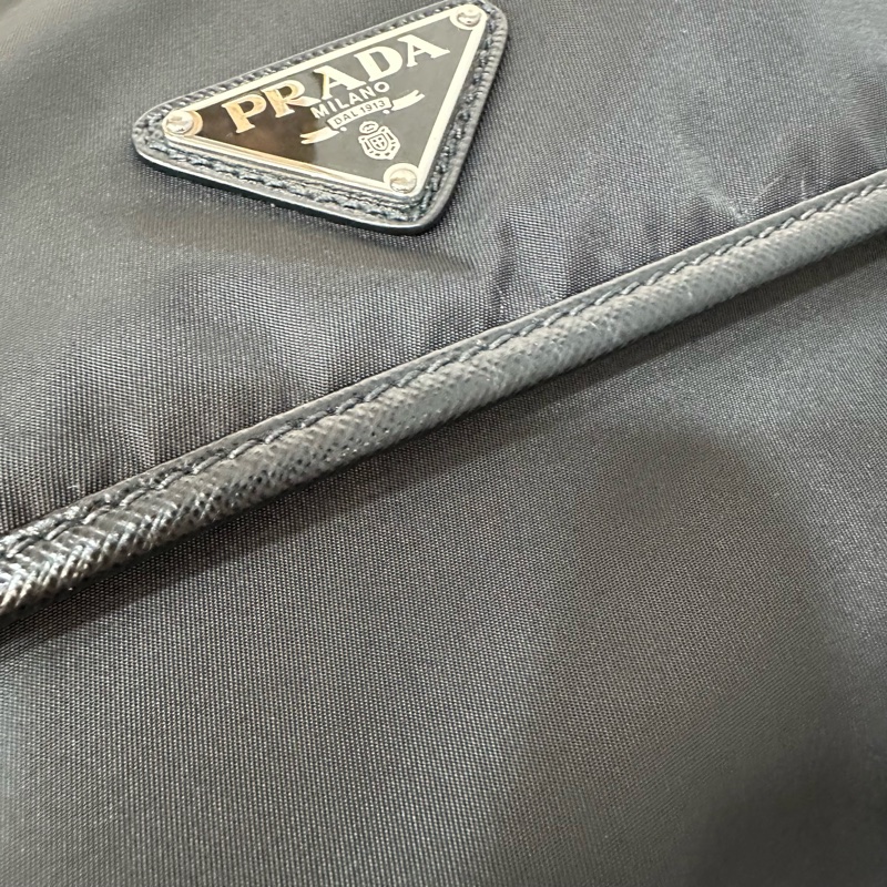 Prada 2VD052 黑尼龍斜背包 郵差包-41