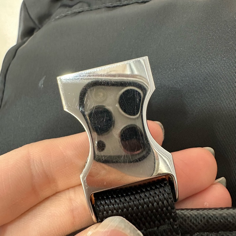 Prada 2VD052 黑尼龍斜背包 郵差包-51