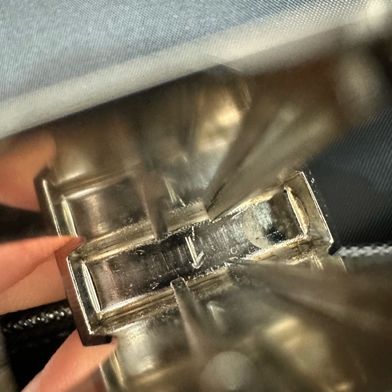 Prada 2VD052 黑尼龍斜背包 郵差包-54