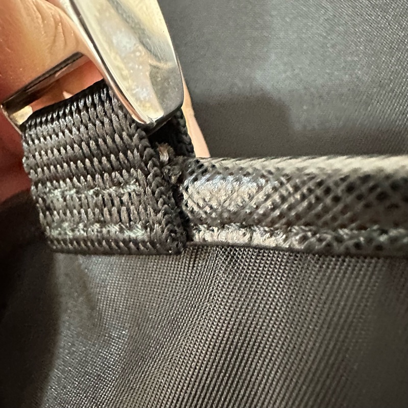 Prada 2VD052 黑尼龍斜背包 郵差包-57