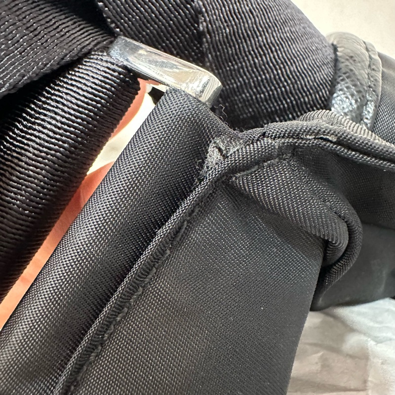Prada 2VD052 黑尼龍斜背包 郵差包-61