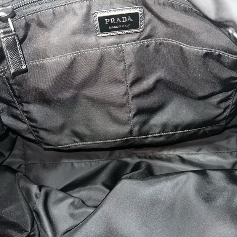 Prada 2VD052 黑尼龍斜背包 郵差包-75