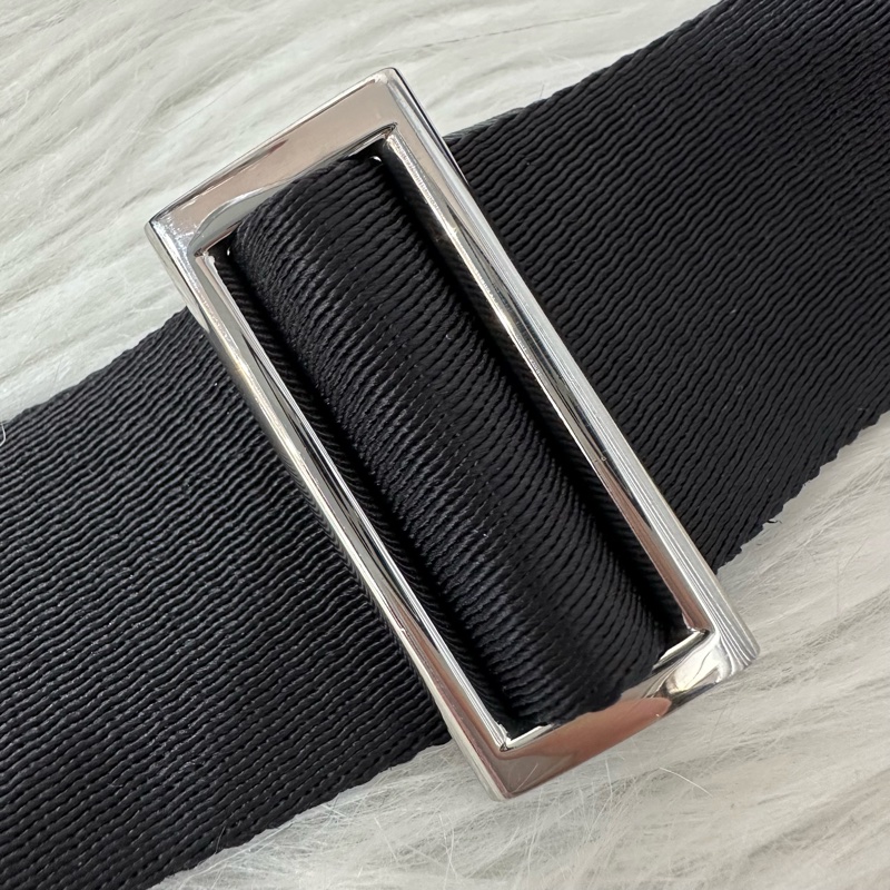 Prada 2VD052 黑尼龍斜背包 郵差包-87