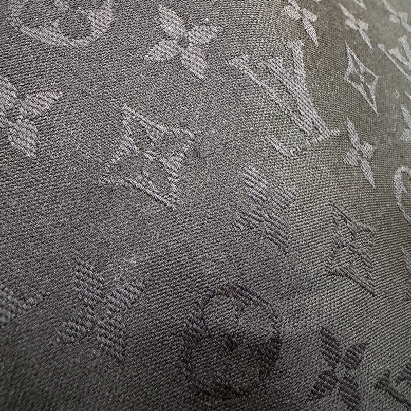 LV 黑Logo咖橘米白方格羊毛絲質方巾M68644-4