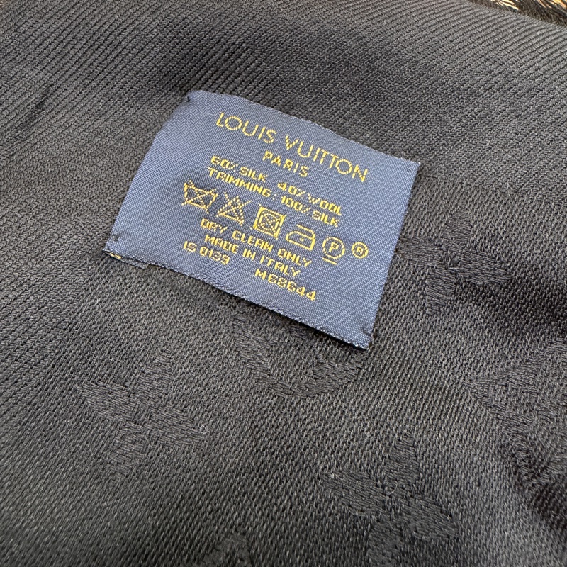 LV 黑Logo咖橘米白方格羊毛絲質方巾M68644-8