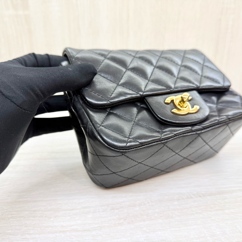 CHANEL黑金菱格羊皮方胖A35200-14