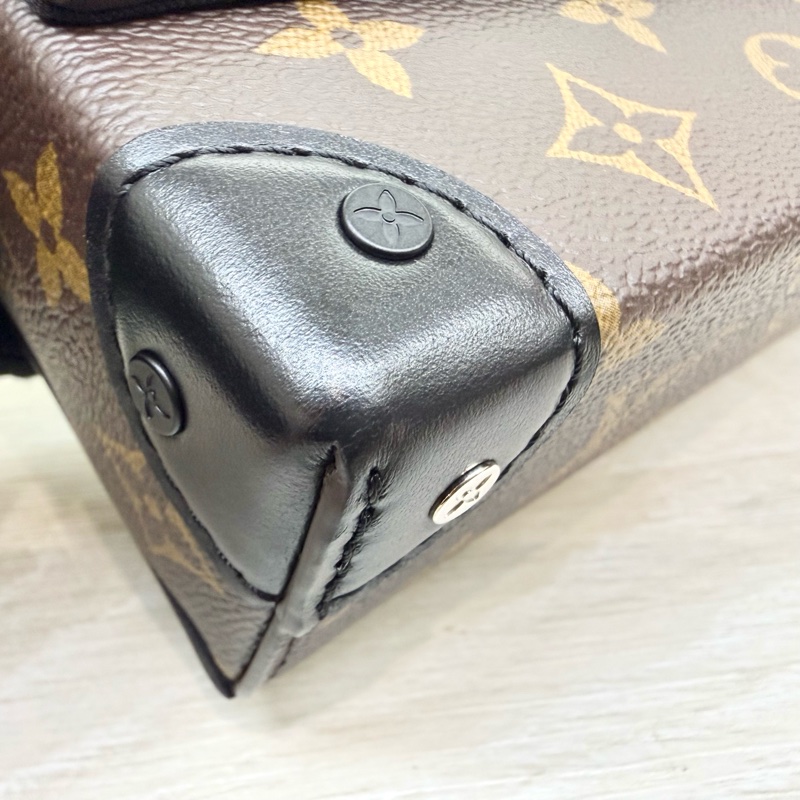 LV原花拚牛皮Steamer插釦斜背包M83613-7