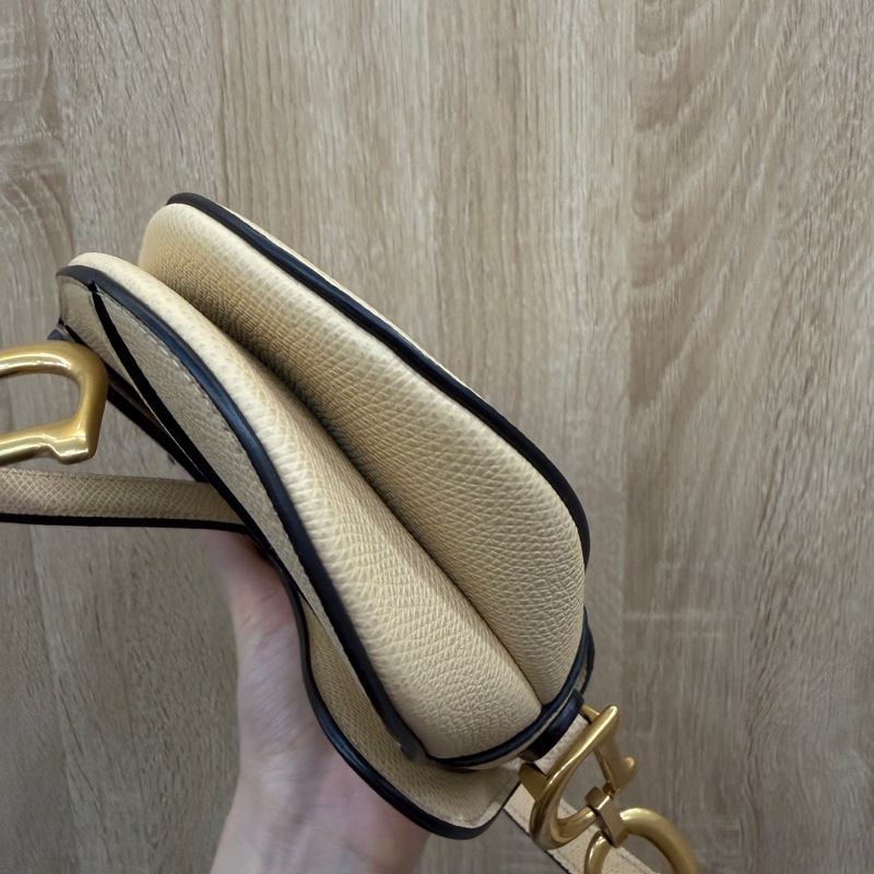 Dior 米色牛皮霧金釦Saddle mini手提馬鞍包-8