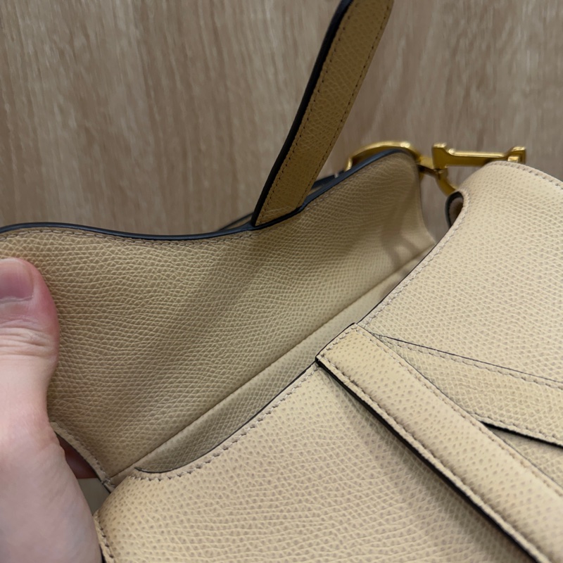 Dior 米色牛皮霧金釦Saddle mini手提馬鞍包-10