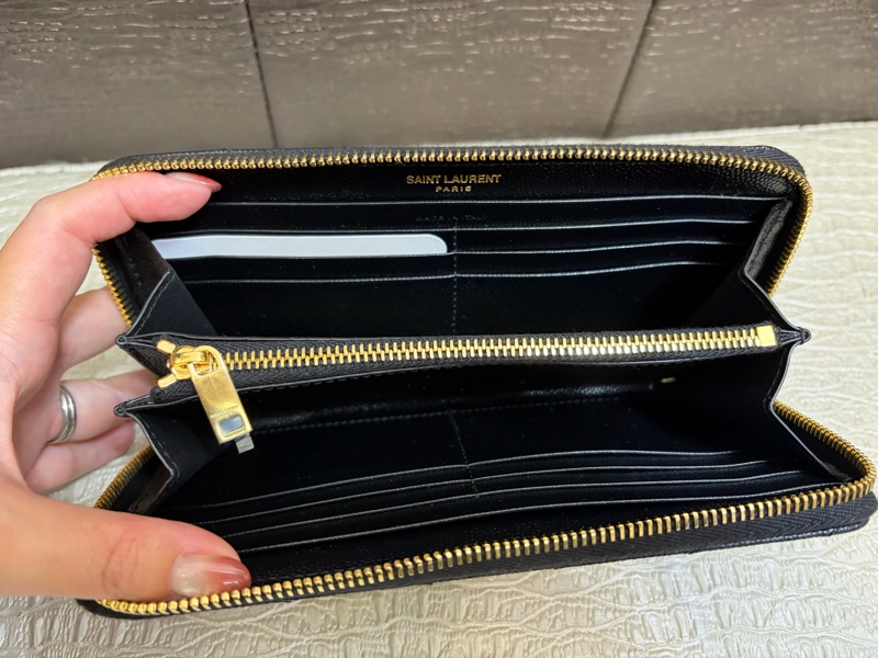 🌟全新🌟YSL 黑魚子醬牛皮金釦ㄇ拉長夾-6