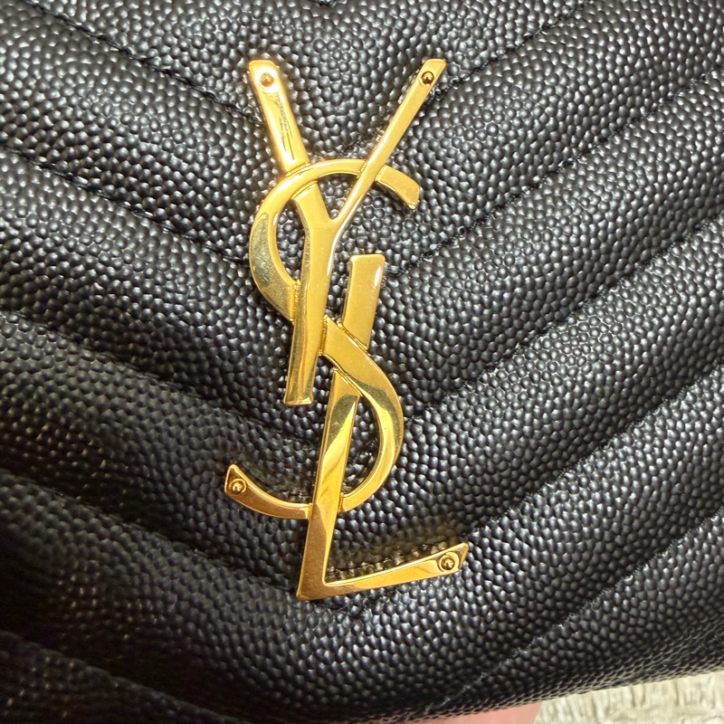 🌟全新🌟YSL 黑魚子醬牛皮金釦ㄇ拉長夾-7