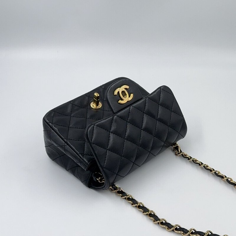CHANEL黑色羊皮金鍊菱格方胖A35200-6