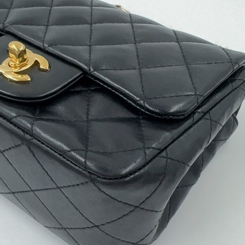 CHANEL黑色羊皮金鍊菱格方胖A35200-19