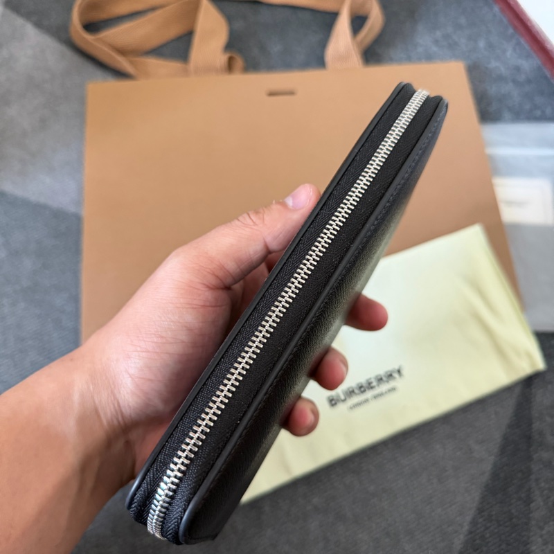 Burberry牛皮拉鍊長夾-3
