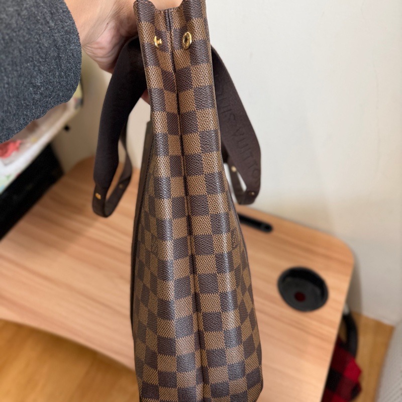 Lv棋盤格經典中性肩背/手提包-3