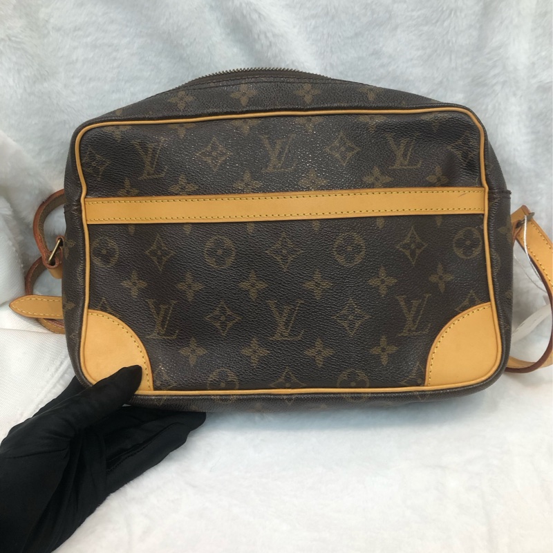 LV 中古老花單肩相機包 XC282-0