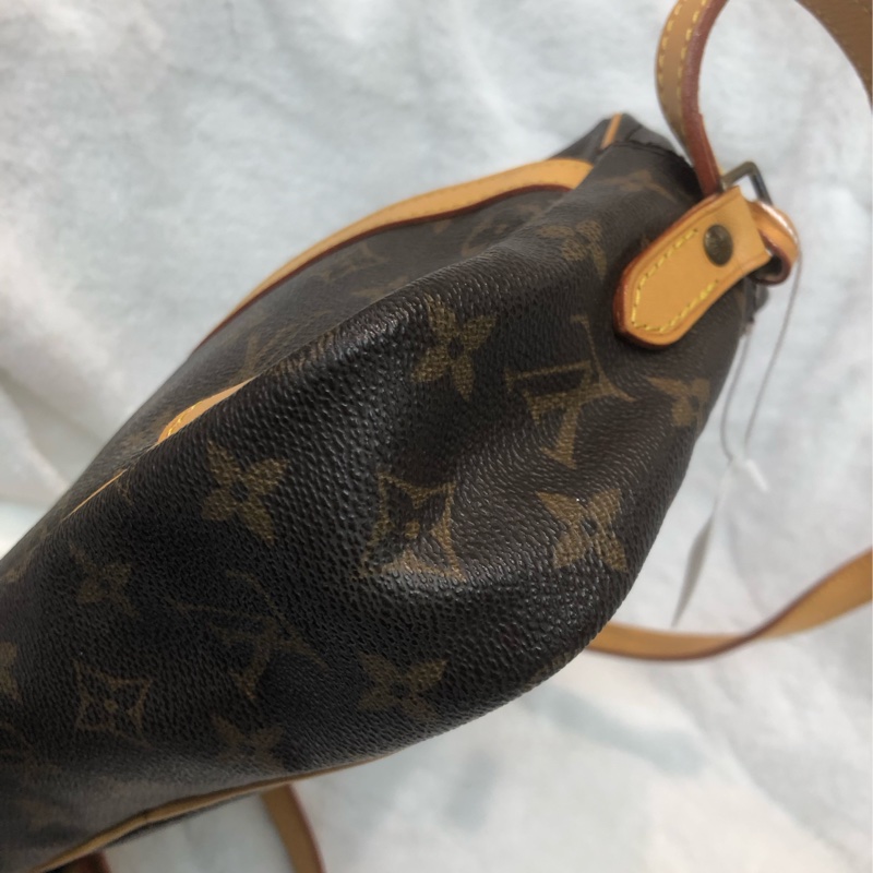 LV 中古老花單肩相機包 XC282-8