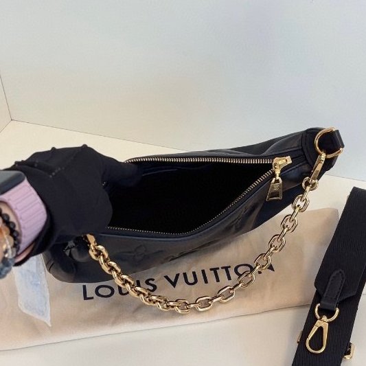 閒置新 路易威登/Louis Vuitton Over The Moon黑金泡泡糖全皮月亮包 芯片款-8