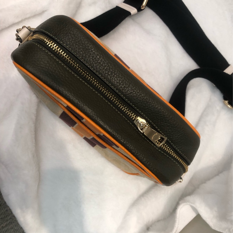 Coach 米色帆布拼墨綠色相機袋 XC239-5