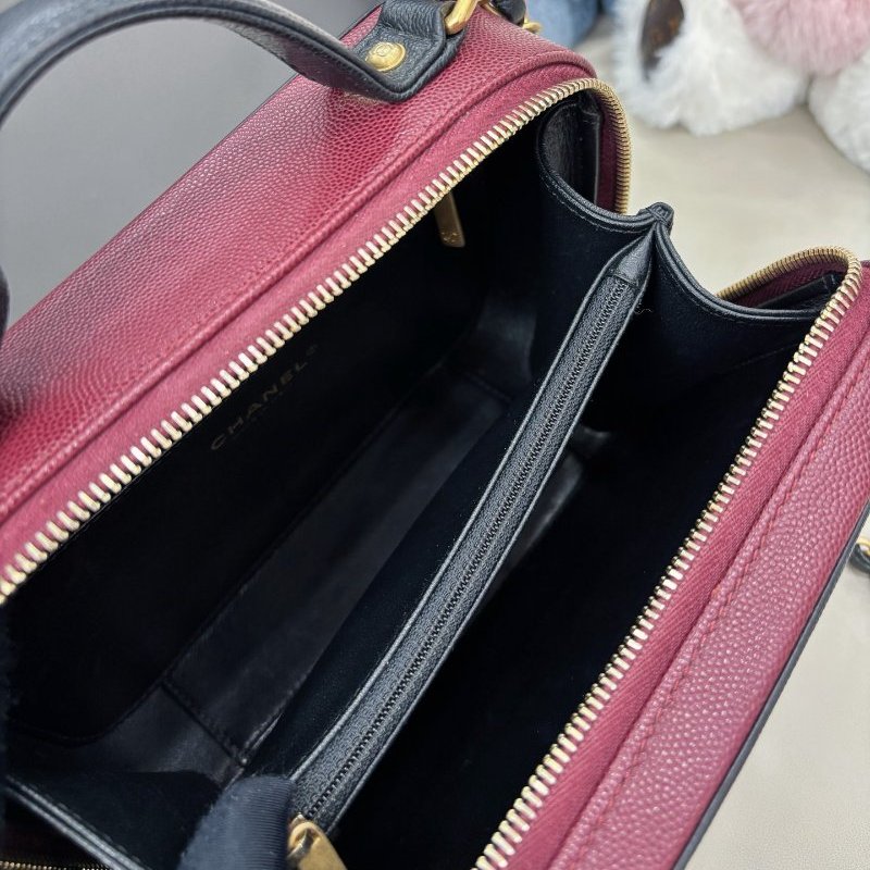 近新品 香奈兒/Chanel 紅黑拼色Vanity Case中號相機包-9