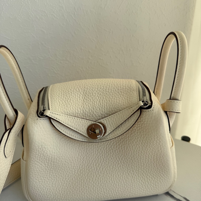 Hermes mini Lindy 最美的奶油白-1