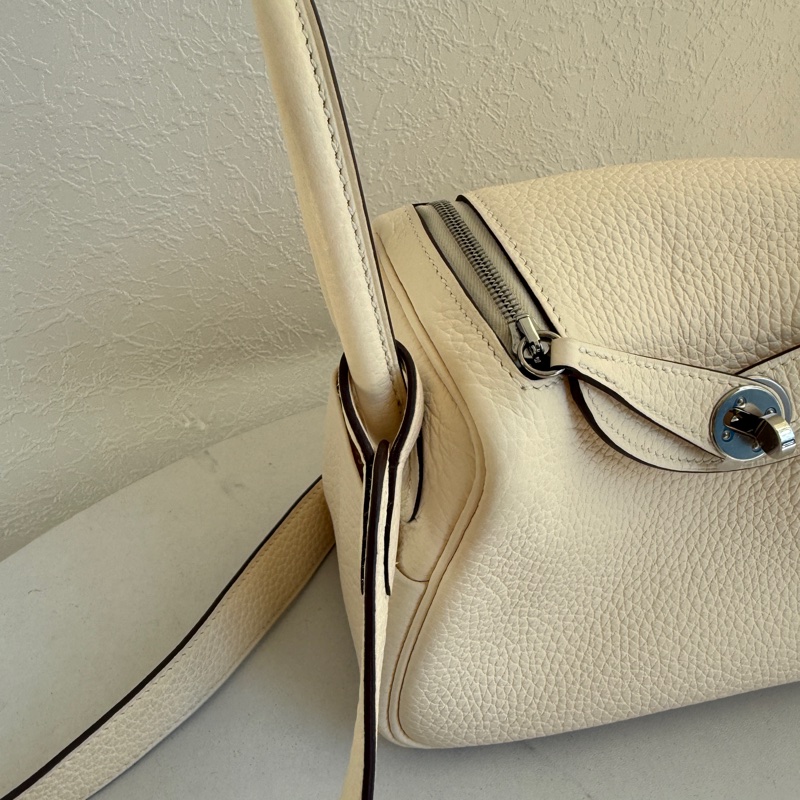 Hermes mini Lindy 最美的奶油白-5