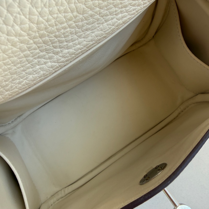 Hermes mini Lindy 最美的奶油白-11