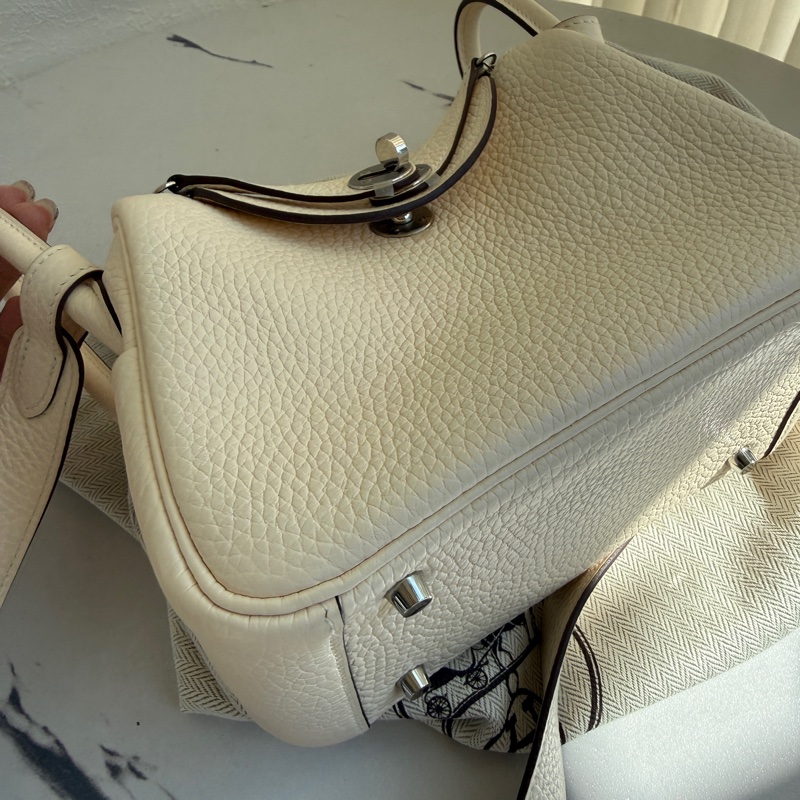 Hermes mini Lindy 最美的奶油白-13