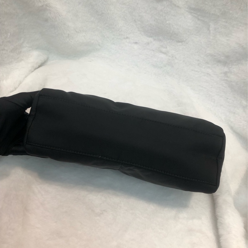 Prada 黑色化妝袋 XC272-4