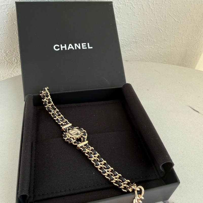 Chanel 皮穿鏈手鏈 很好看 很像手錶-0