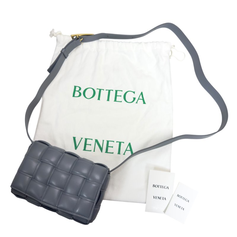 BOTTEGA VENETA Cassette Padded 枕頭包 斜揹袋-0