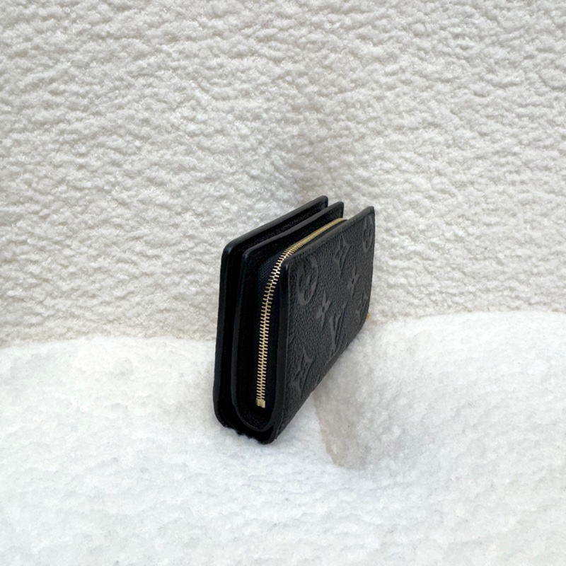 近全新路易威登短夾LV 黑金牛皮壓紋Clea短夾 M80151-4