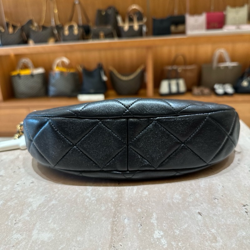 Chanel 24s 珍珠調節月亮包/大號黑金-2