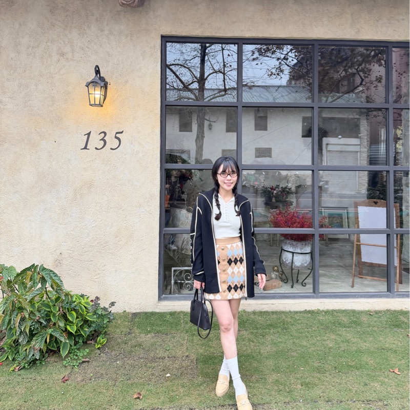 The row Ingrid 皮革手袋 貝殼包-28