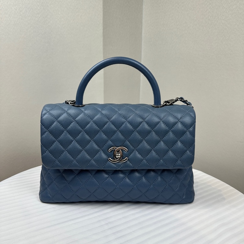 香奈兒/Chanel 大號Coco Handle 藍色魚子醬牛皮手提斜背包33×12x22cm-0