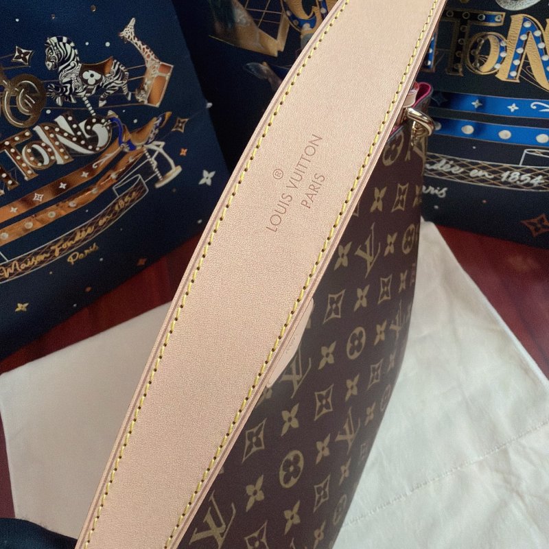 全新品 路易威登/Louis Vuitton 芯片款Graceful小號老花肩背包-5