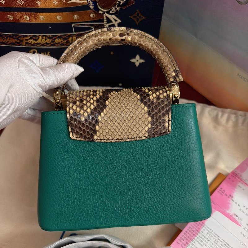 閒置新 路易威登/Louis Vuitton 新款綠色Capucines Mini蛇皮手提包-1