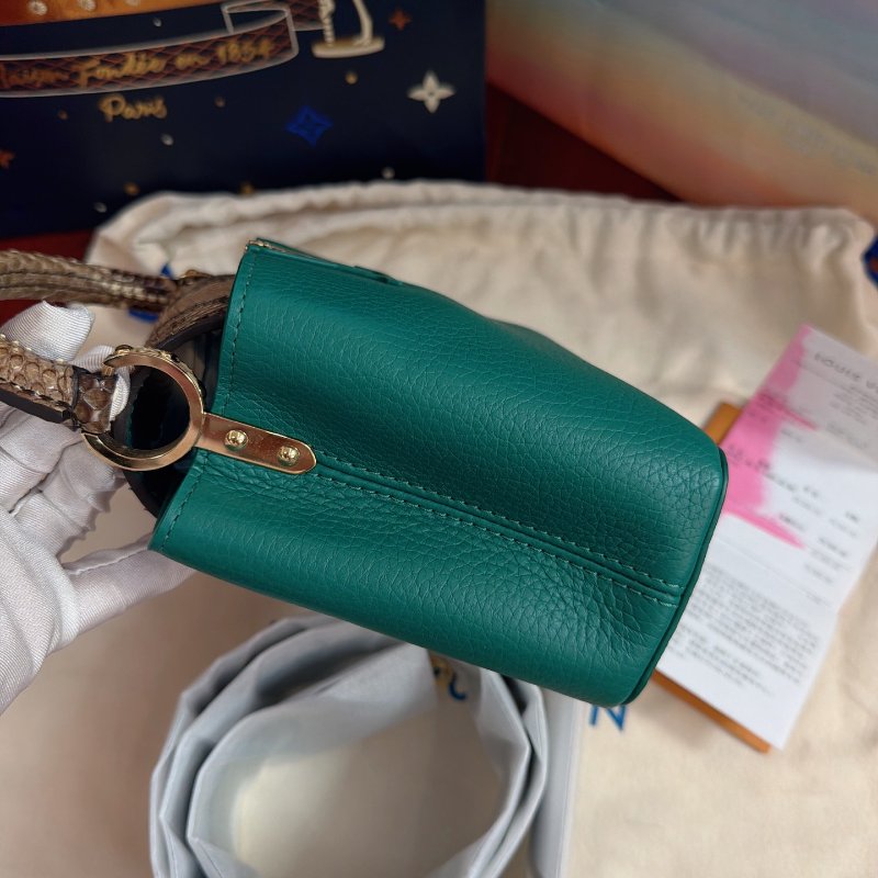 閒置新 路易威登/Louis Vuitton 新款綠色Capucines Mini蛇皮手提包-2