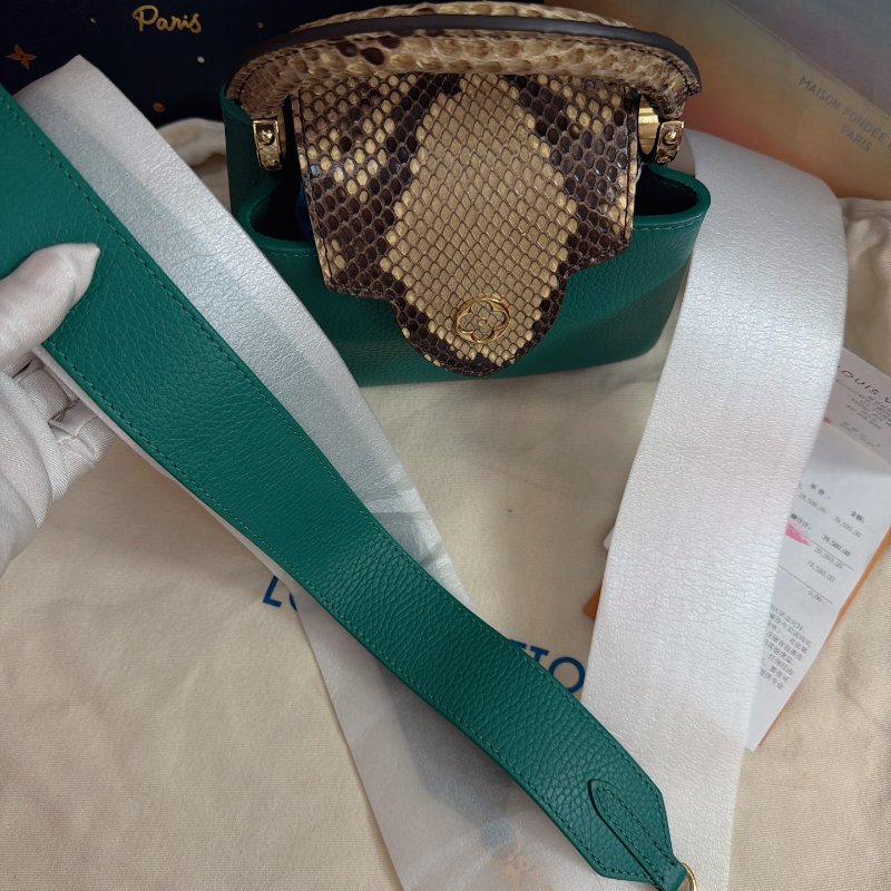 閒置新 路易威登/Louis Vuitton 新款綠色Capucines Mini蛇皮手提包-4