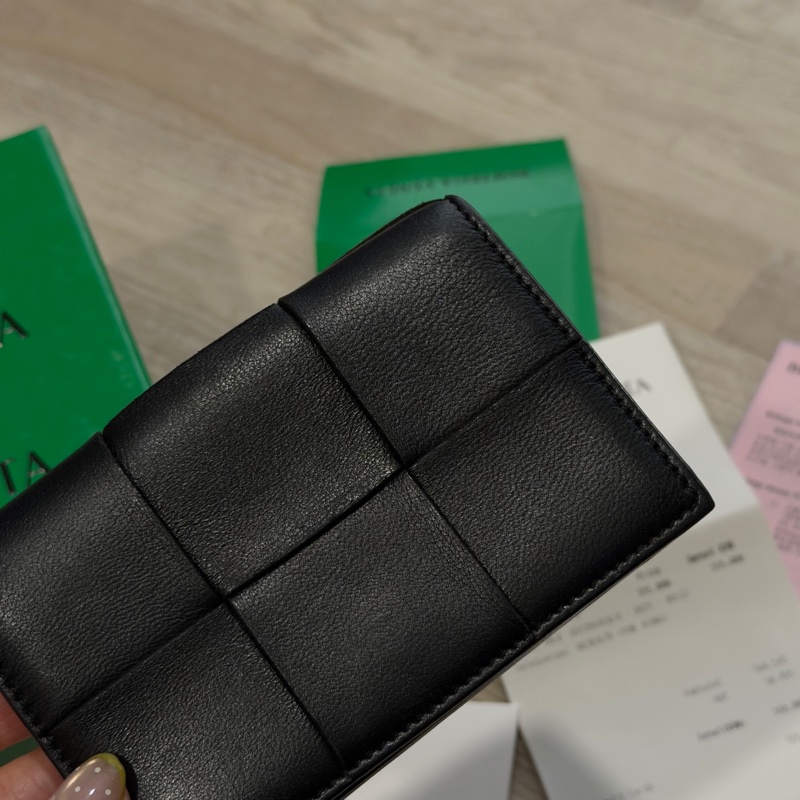 BOTTEGA VENETA BV Cassette 大格編織羊皮卡夾-4