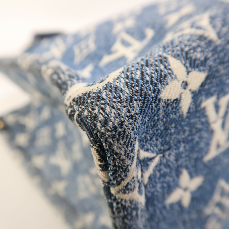 LOUIS VUITTON Monogram Denim On The Go MM金扣手挽肩背兩用袋-12