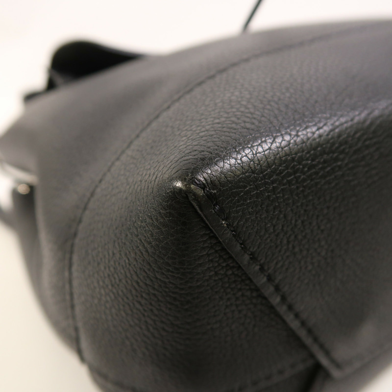 LOUIS VUITTON 牛皮皮革Lock Me Backpack銀扣背包-10
